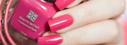 Brigitte Bottier Professional Nails: GF 04, GF 15, SSH 558, PT 322