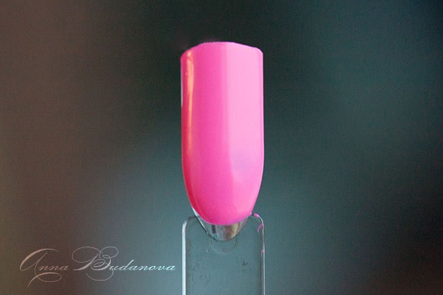 China Glaze: 82602 Glow with the flow, 82606 DJ Blue my mind. + стемпинг с диском hehe 021