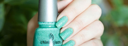 China Glaze Nail lacquer with hardeners №81705 Teal The Tide Turns
