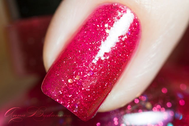 Sally Hansen Miracle Gel №590 Ruby Shimmers