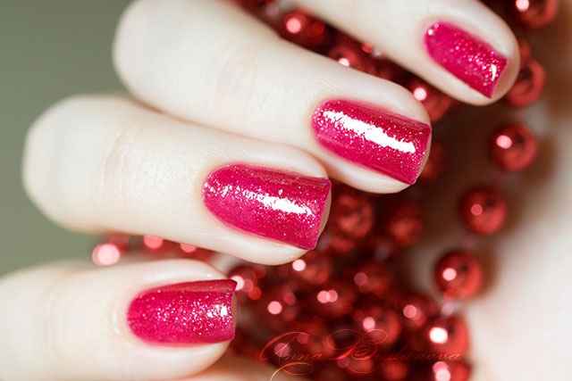 Sally Hansen Miracle Gel №590 Ruby Shimmers