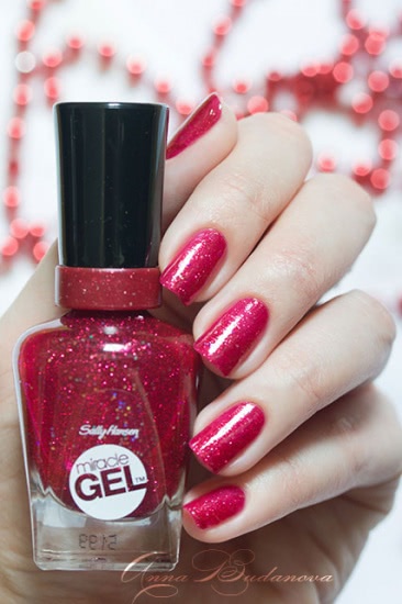 Sally Hansen Miracle Gel №590 Ruby Shimmers
