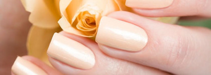 CND Vinylux Weekly Polish #180 Dandelion