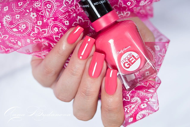 Sally Hansen Miracle Gel №279, 339, 679