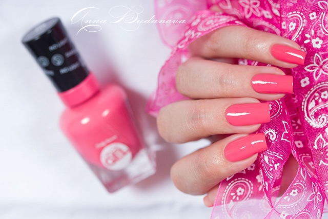 Sally Hansen Miracle Gel №279, 339, 679