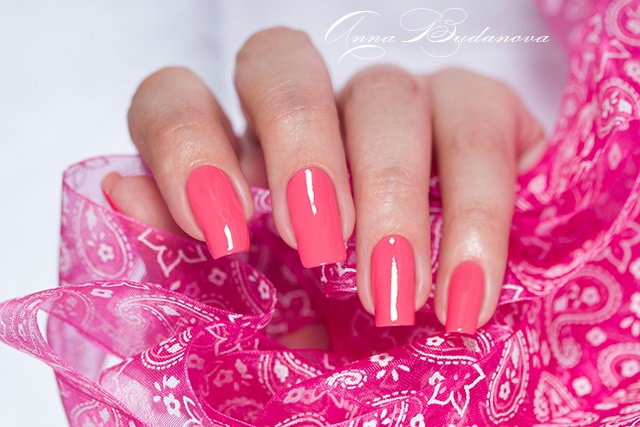 Sally Hansen Miracle Gel №279, 339, 679