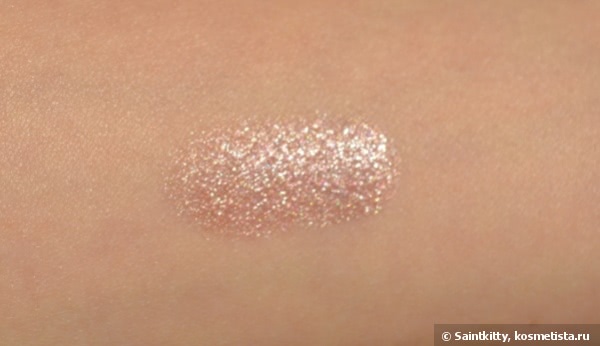 Shiseido Shimmering Rouge BE702 Alabaster