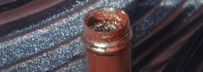 MAC Pigment Blue Brown