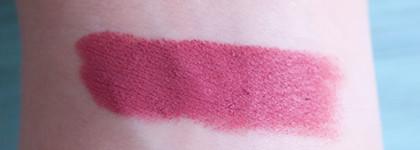 Помада NYX Velvet Matte в оттенке Soft Femme