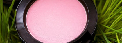 MAC Powder Blush Well Dressed Satin - румяна для лица