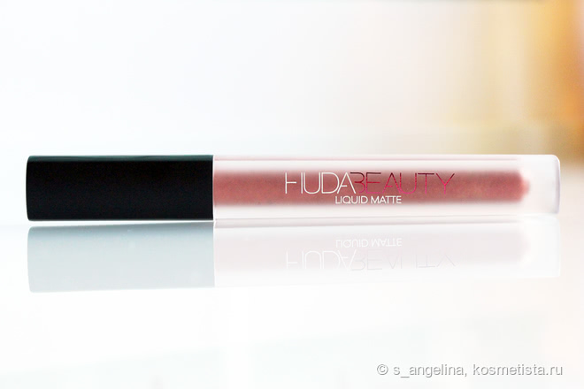 Жидкая матовая помада для губ: Huda Beauty Liquid Matte Special Effects, оттенок Socialite