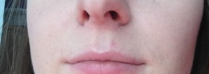 Rimmel Vinyl Gloss Voluptuously Shiny Lipgloss в оттенке 120 Love Struck