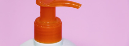 Смягчающий гель для интимной гигиены Oriflame Soothing Intimate Wash