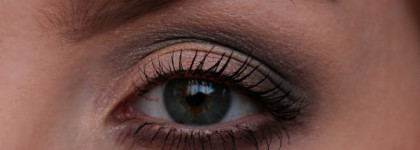 Как с помощью продуктов Divage создать дневной и вечерний образ: Матовые тени для век Velvet №7301 и Лак для губ Wonder Glace №03