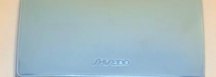 Матирующие салфетки: Shiseido Pureness Oil-Control Blotting Paper vs Holika Holika Natural Oil Control Paper