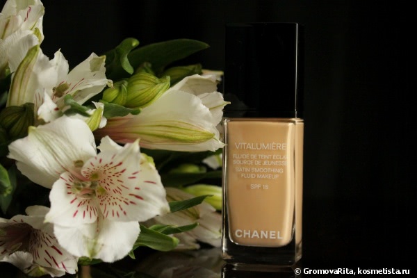 Chanel Vitalumiere Satin Smoothing Fluid Makeup SPF 15 #20 Clair, Отзывы  покупателей