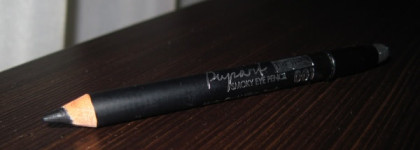 Лимитированный набор от Pupa "Pupart Pocket Kit Smoky Edition" в оттенке 001 Smoky Marine