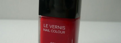 Chanel Nuit Infinie de Chanel Holiday Collection 2013 - Le Vernis Nail Colour Rouge Rubis 677