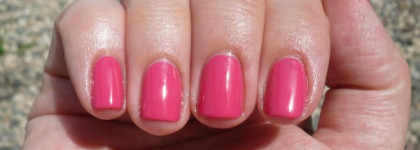Chanel Le Vernis Nail Colour 619 Pink Tonic