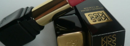 Guerlain Kiss Kiss Shaping Cream Lip Color в оттенках 324 Red Love и 367 Kiss Blossom - достойные экземпляры линейки