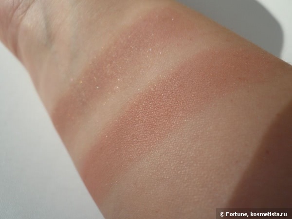 Сравнительный обзор Chanel Joues Contraste Powder Blush 84 Accent и 80 Jersey