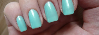 Голубая лагуна с Aurelia Professional Hypoallergenic Nail Enamel 757