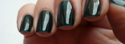 Магия Chanel Le Vernis Nail Colour Vert Obscur #679