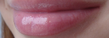 Блеск для губ Revlon Super Lustrous Lip Gloss в оттенках 205, 210, 215, 225, 235, 240, 255