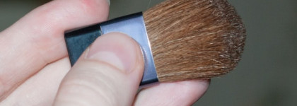 Смешиваю два хайлайтера-сиялки Shiseido Luminizing Satin Face Color WT905 "Дальний свет" и BE206 "Ближний свет"