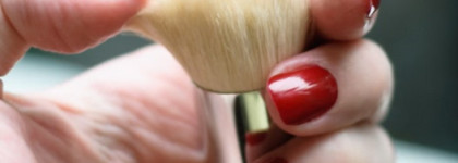 Diorskin Nude Tan Transat Edition Golden Shimmer Powder — Face & Decollete with kabuki brush