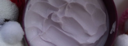 Рождество - это  подарки, елки и лед под снегом, на который плюхаются осознанно, а еще лимитки... как нанести на тело сочное лето с The body shop