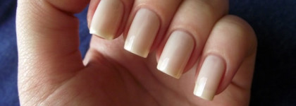 Нежность с лаком Essie в оттенке Limo-scene №469