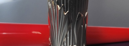 Ожидаешь фантик, а получаешь деликатес: Christian Louboutin, Rouge Stiletto Glossy Shine. Оттенок Bella Vino 418S