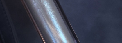 Бриллиант под толщей льда: Elian Extreme Shine Lip Gloss в оттенке 102 Yakut Diamond