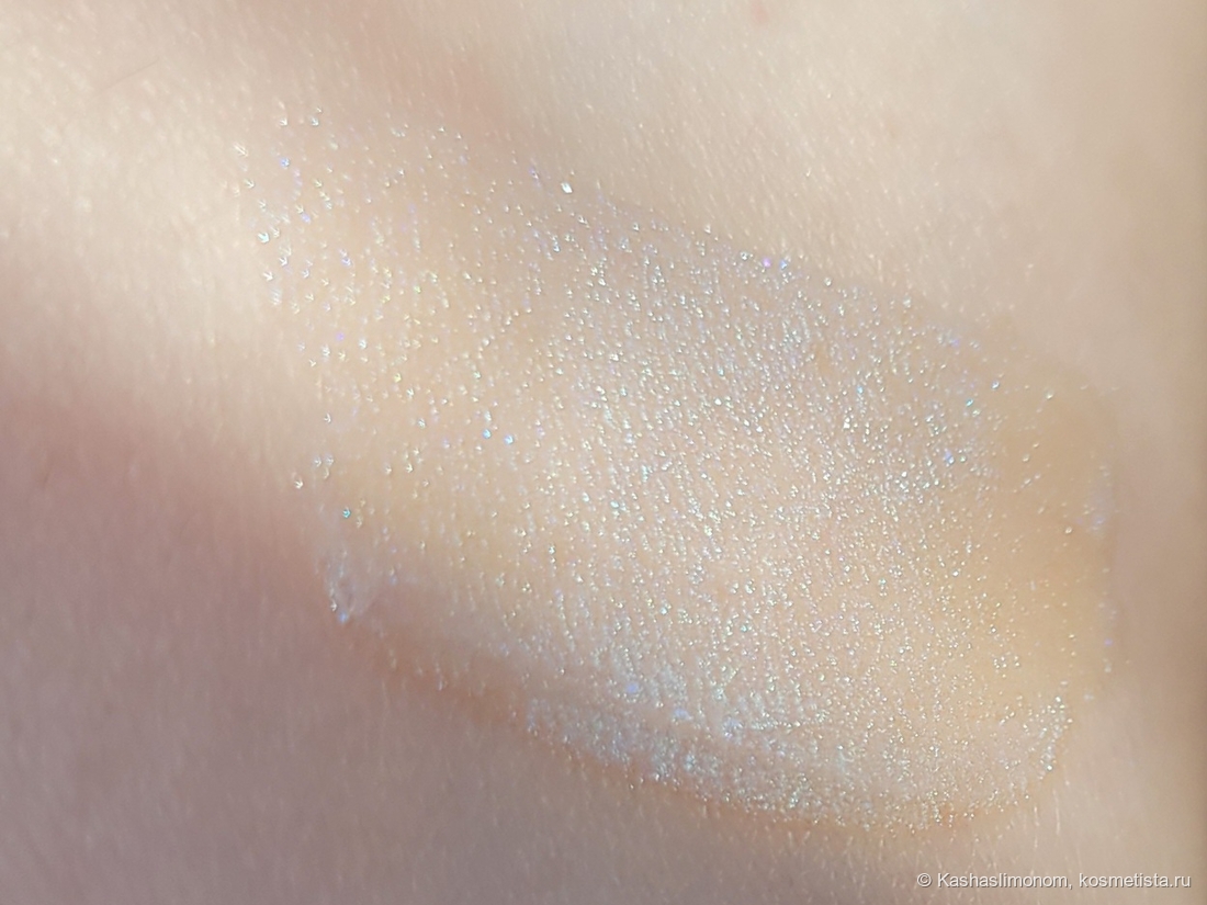 При взгляде сбоку цвет тоже "тает"