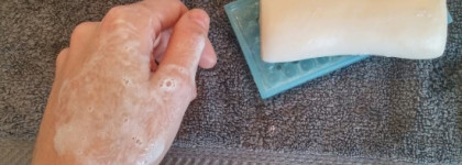 Умывание с щеточкой Clarisonic. Какие средства для умывания подойдут? Мои поиски среди Yonka, Сlarisonic, Clinique, Shiseido и Bliss