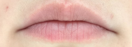 Хей, Nyx! Я тебя не поняла. Nyx, Candy slick glowy lip color в оттенке Cream bee