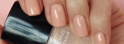 Chanel Le Vernis Nail Colour №543 Frisson