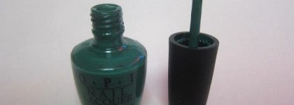 Покажи мне первые цветы с OPI и Essie