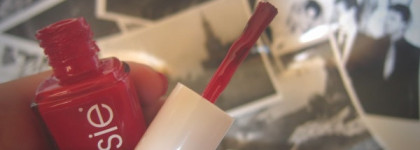 Директриса Head Mistress от Essie Nail Lacquer