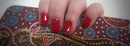 Директриса Head Mistress от Essie Nail Lacquer