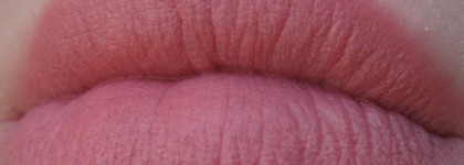 Деликатная роза Rimmel Lasting Finish Lipstick by Kate #101 Matte