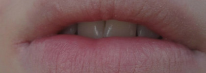 Капризуля MAC Lipstick в оттенке Hue