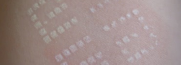 Взгляд сквозь призму. Givenchy Prisme Libre Mat-finish & Enhanced Radiance Loose Powder 4 in 1 Harmony в оттенке 01 Mousseline Pastel