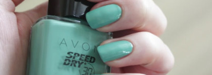 Нежная бирюза - лак Avon speed dry 30 Turquoise pop