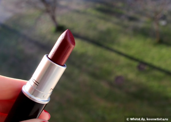 Помады винного оттенка в моей косметичке: MAC Dark Side (Amplified) и Clarins Rouge Eclat №07 Red Wine