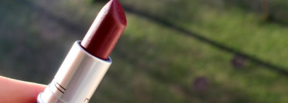 Помады винного оттенка в моей косметичке: MAC Dark Side (Amplified) и Clarins Rouge Eclat №07 Red Wine