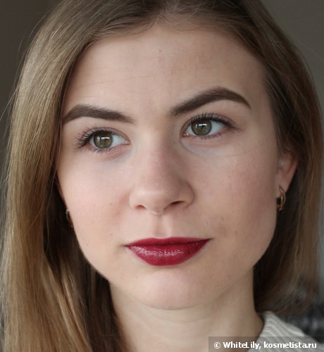 Помады винного оттенка в моей косметичке: MAC Dark Side (Amplified) и Clarins Rouge Eclat №07 Red Wine