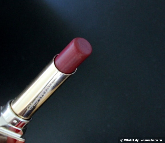 Помады винного оттенка в моей косметичке: MAC Dark Side (Amplified) и Clarins Rouge Eclat №07 Red Wine