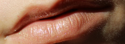 Mary kay lip gloss nourishine plus "Cream and Sugar"